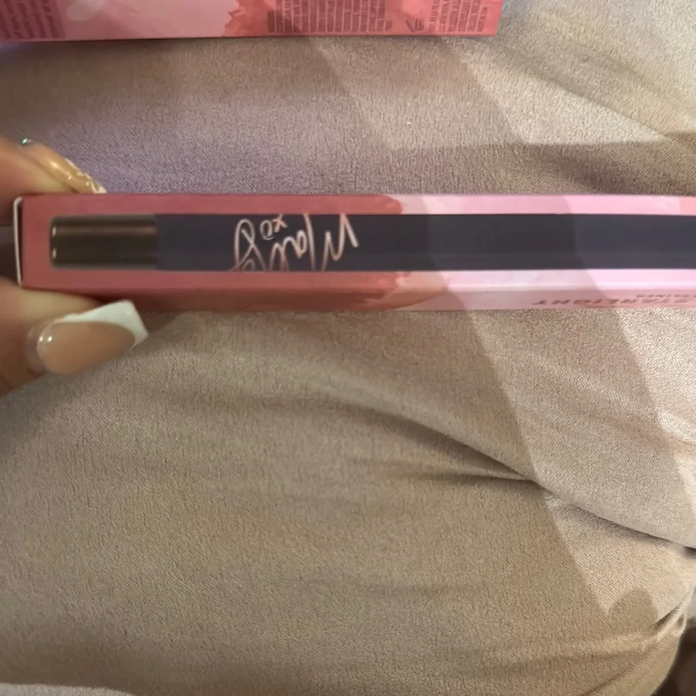 Mally Beauty‎ Brown Eyeliner Precision and Elegance